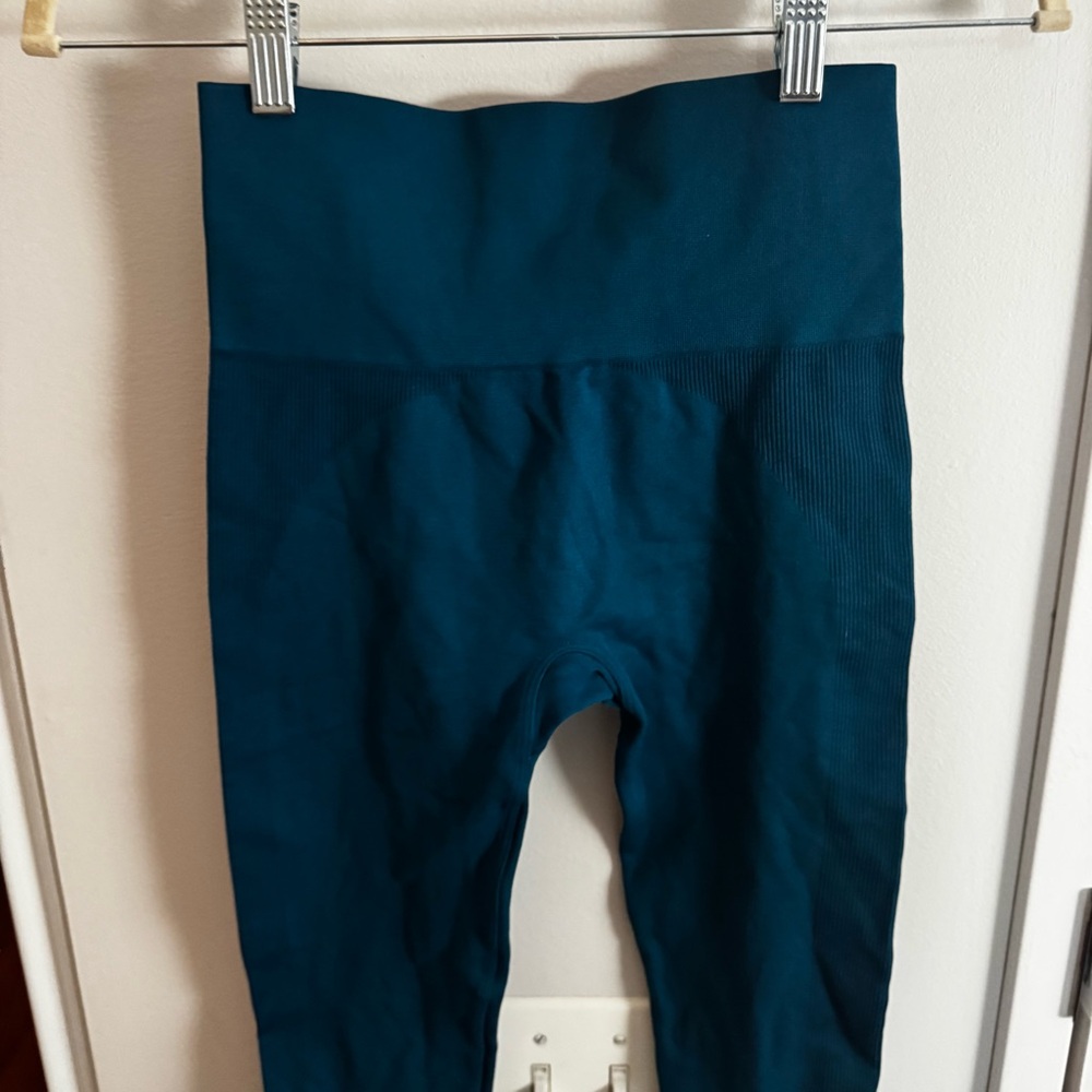 SET ACTIVE vibrant teal / blue sculpt active high rise leggings - Picture 2 of 5